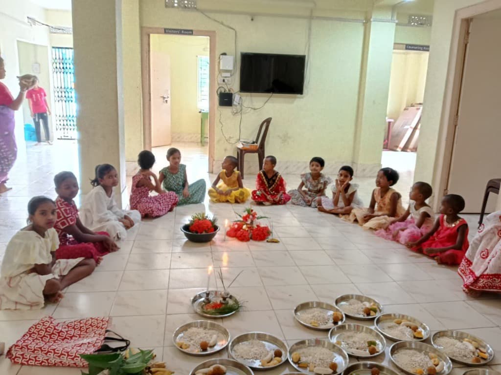 Dining & Activity at Child Care Institution